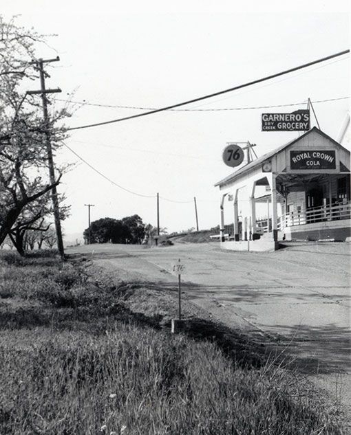 Garnero's Dry Creek Store outside in 1945